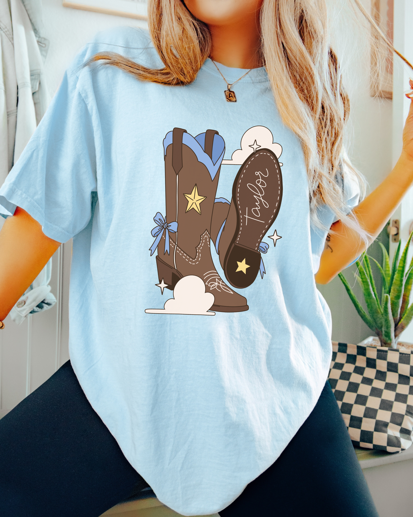 Ts boots Tee